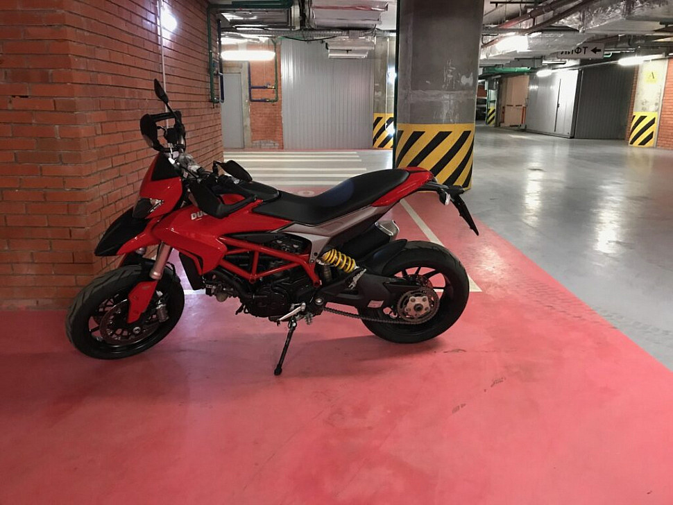 Парковка мотоцикла