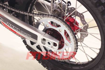 Мотоцикл ZUUM CR250 CB 21/18 MSD