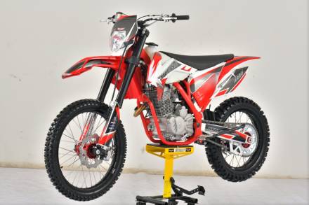 Мотоцикл ZUUM CR250 CB 21/18 MSD