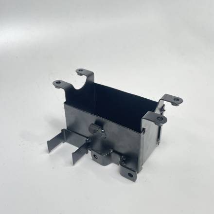 Ниша аккумулятора Hasky F6 2022