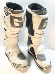 Мотоботы GAERNE SG-12 бело-черные 41