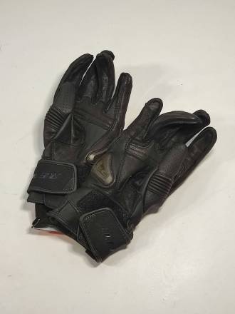 Перчатки кожаные Reviti черные M