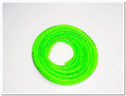 Шланг топливный силиконовый 1см зеленый