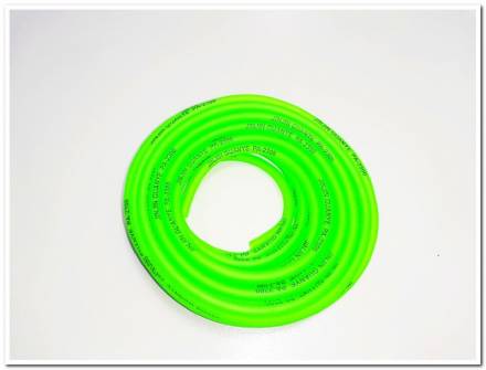 Шланг топливный силиконовый 1см зеленый