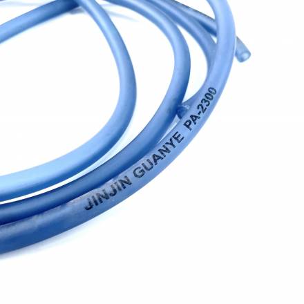 Шланг топливный силиконовый 1см голубой