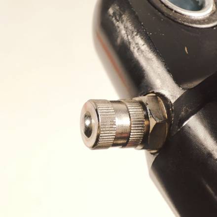 Амортизатор задний 290мм