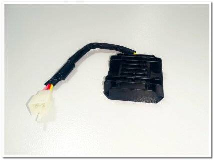 Реле регулятор 4 конт. с проводом и конденсатором