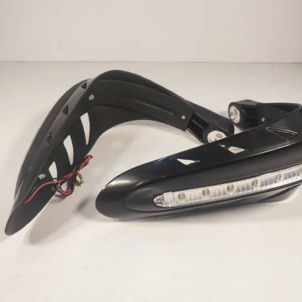 Защита рук с поворотниками черная