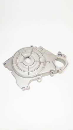 Крышка генератора 125 двиг. с эл. стартером