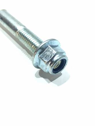 Винт М10х140 DIN 912