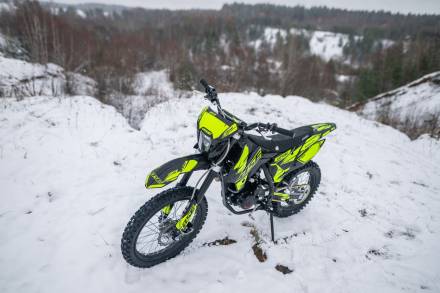 Эндуро / кроссовый мотоцикл BSE Z1 Neon Raven MSD
