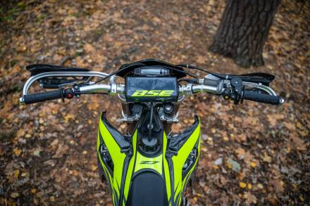 Эндуро / кроссовый мотоцикл BSE Z1 Neon Raven MSD