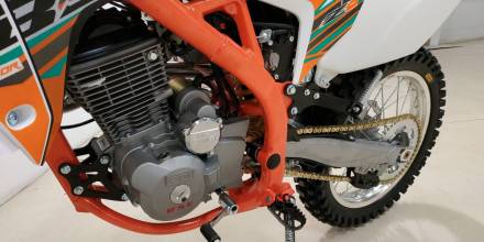 Кроссовый мотоцикл BSE Z6-250e 21/18 MSD