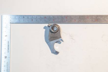 Вилка КПП средняя, арт. 24106-NI52-0000