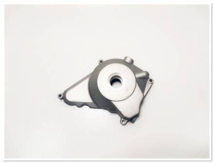 Крышка левого картера двигателя передняя эл. стартер