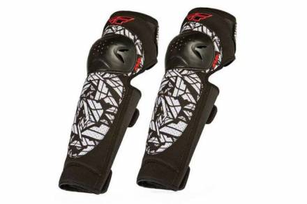 Защита колена FLY RACING BARRICADE LITE черная   M