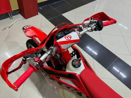 Мотоцикл Hasky V4 Racing (300cc, баланс. вал, 4 клапана) MSD