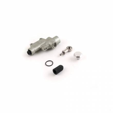 Главный тормозной цилиндр GR7