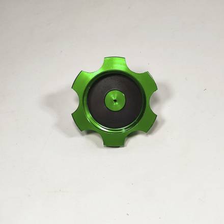 Крышка топливного бака+клапан, алюминиевая, зеленая