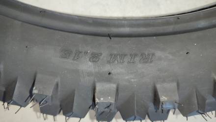 Покрышка передняя GUMMY 90/90-21