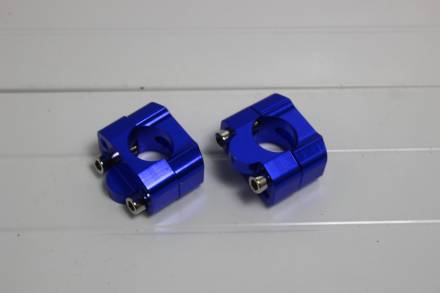 Переходники (стойки) руля 22мм-28мм синие