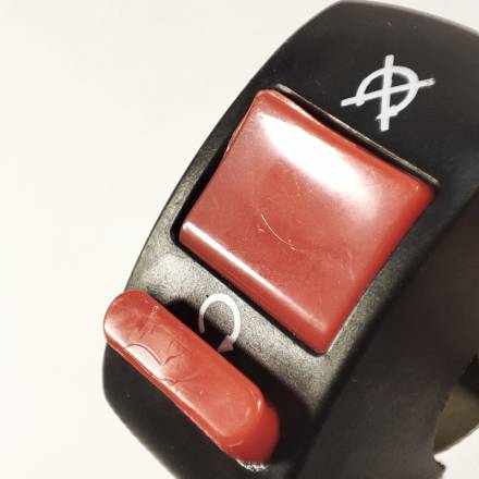 Кнопка стоп двигателя красная