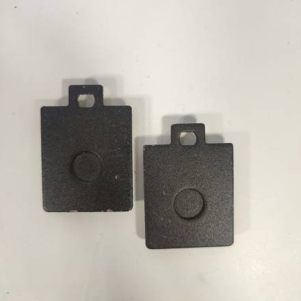Тормозные колодки однопоршневые с одним ухом