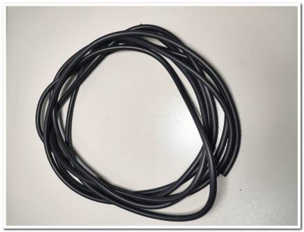 Топливный шланг черный